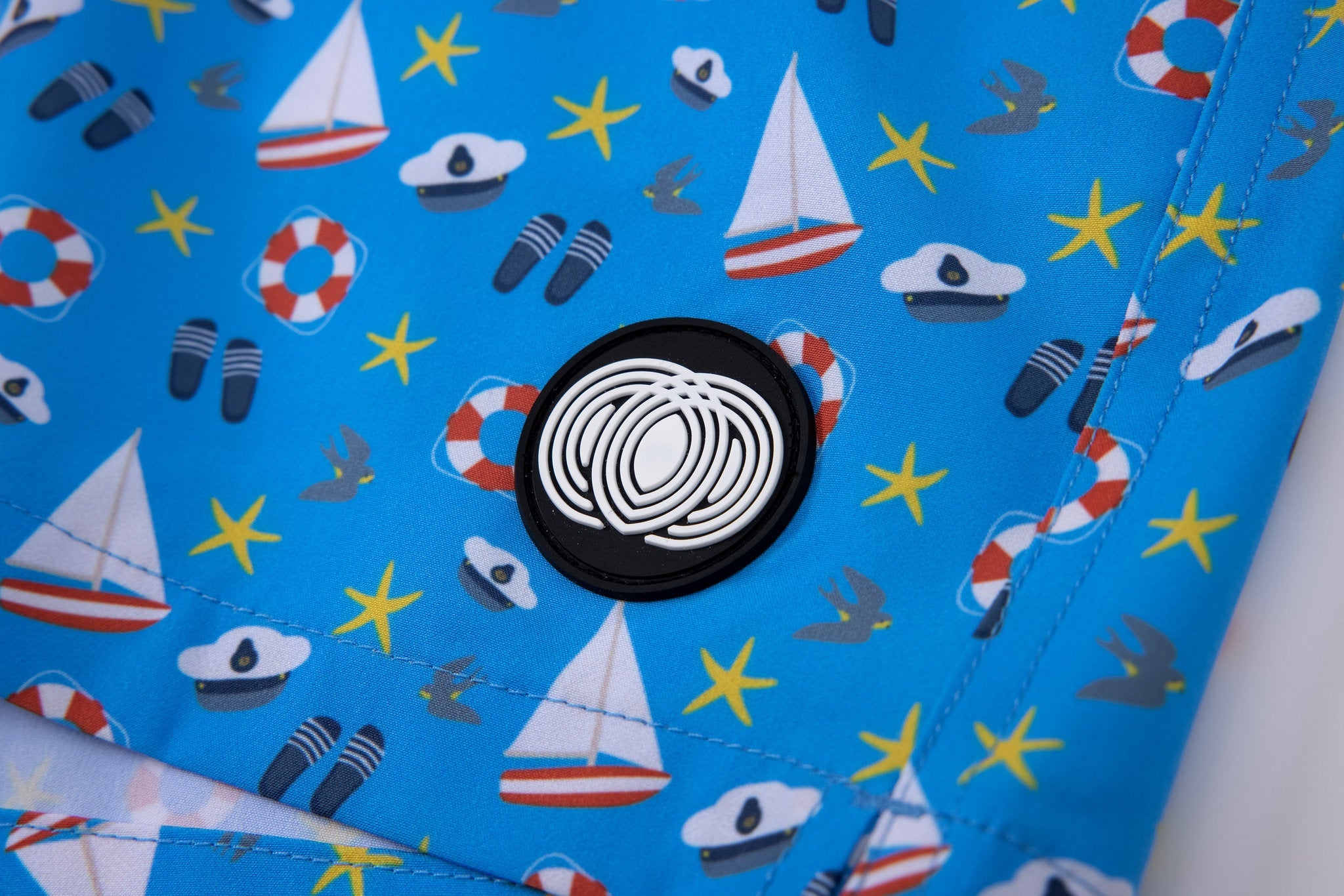 Nautical Swim Shorts -Blue × Towel Hoodie-Beige — Combo Look