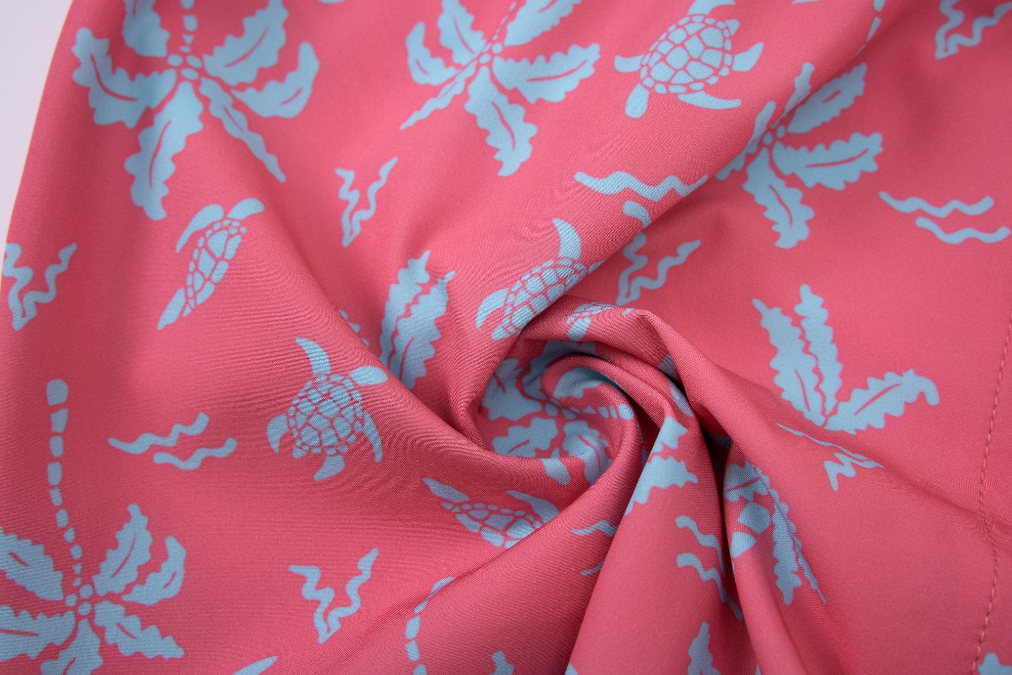 Aqua Palms Swim Shorts -Blue/Pink × Towel Polo-White — Combo Look