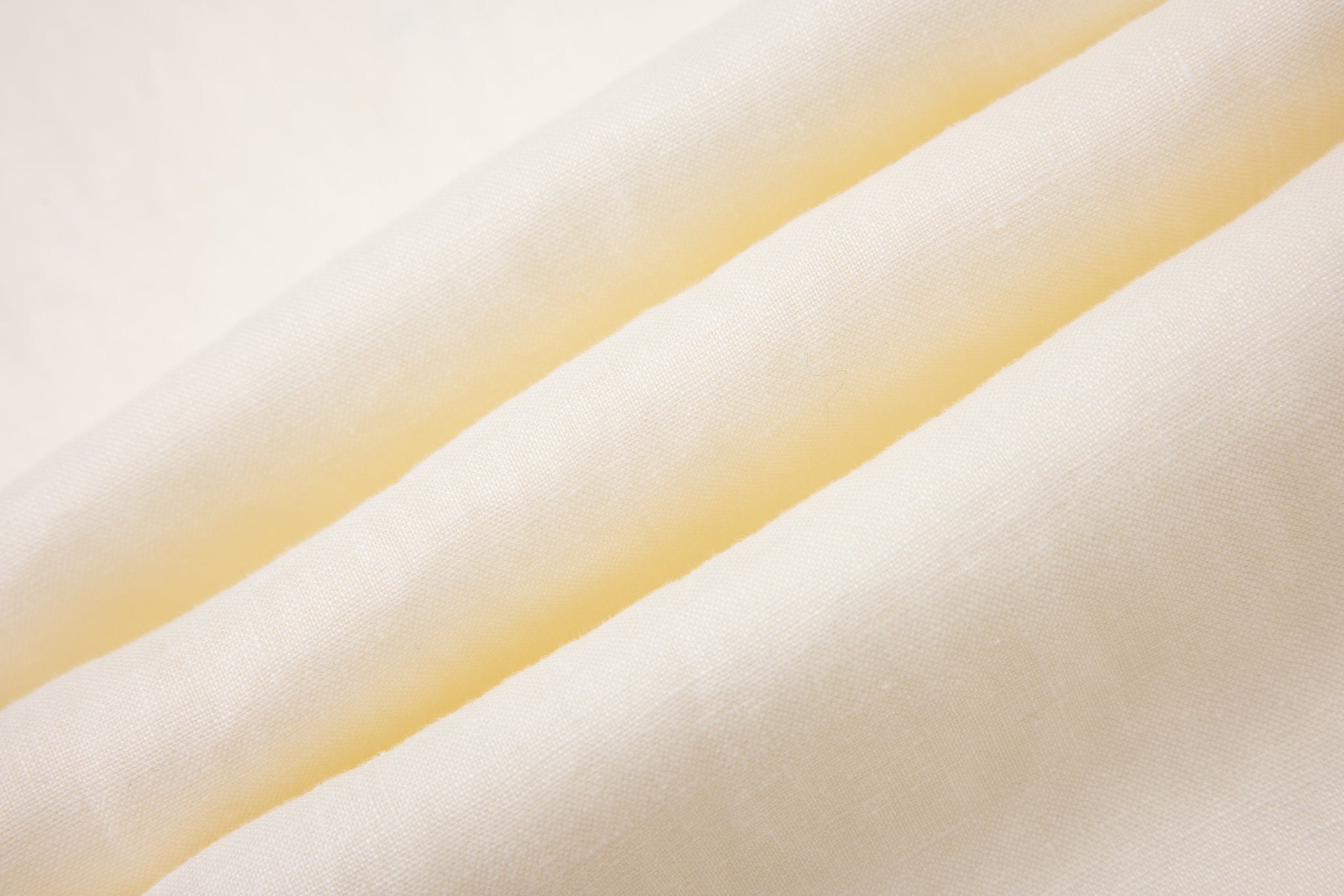 toweling howell -White × Linen Pants-Ivory — Combo Look