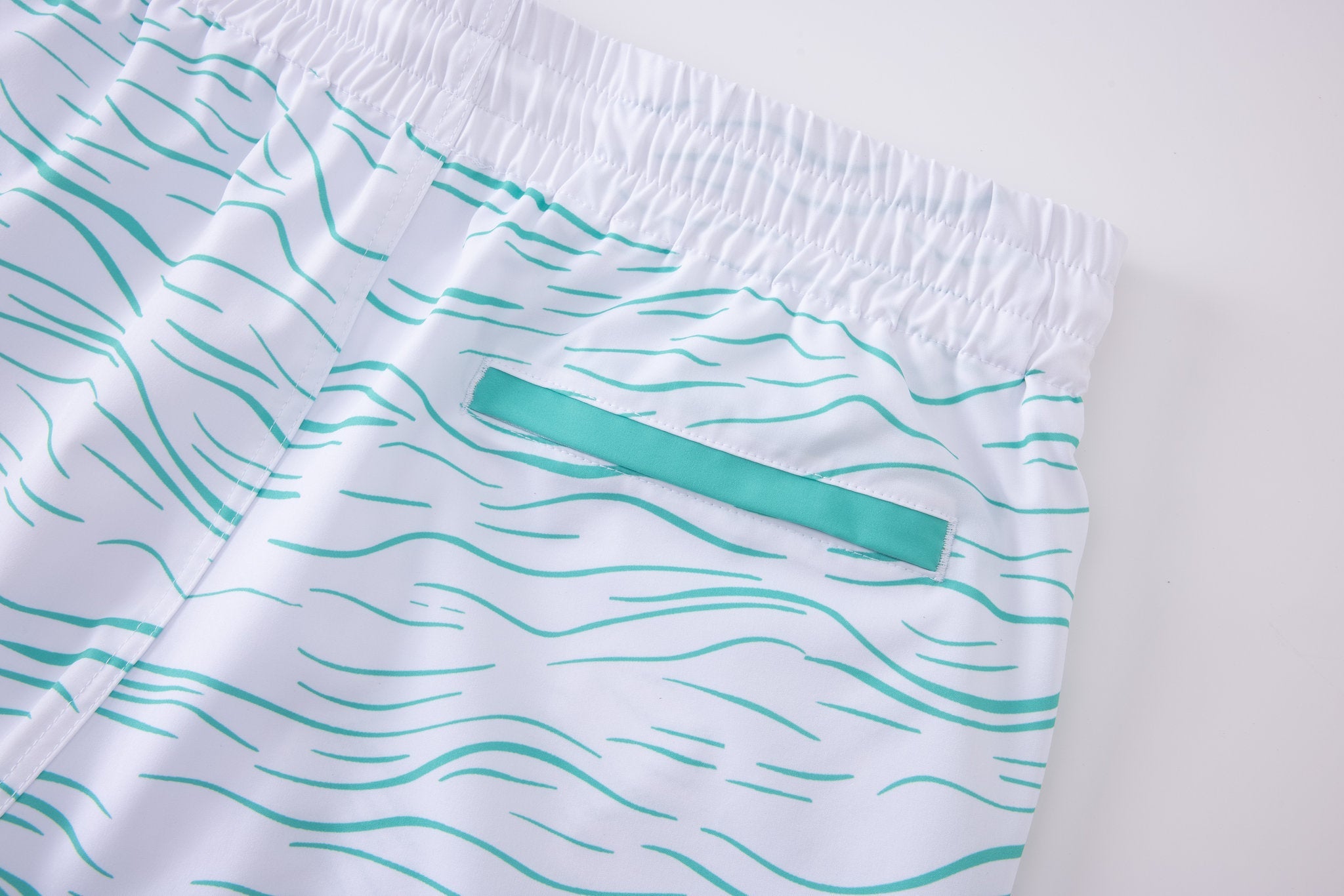 Swimming shorts-Waves-Green × Linen Long Sleeves-Lemon-Yellow — Combo Look