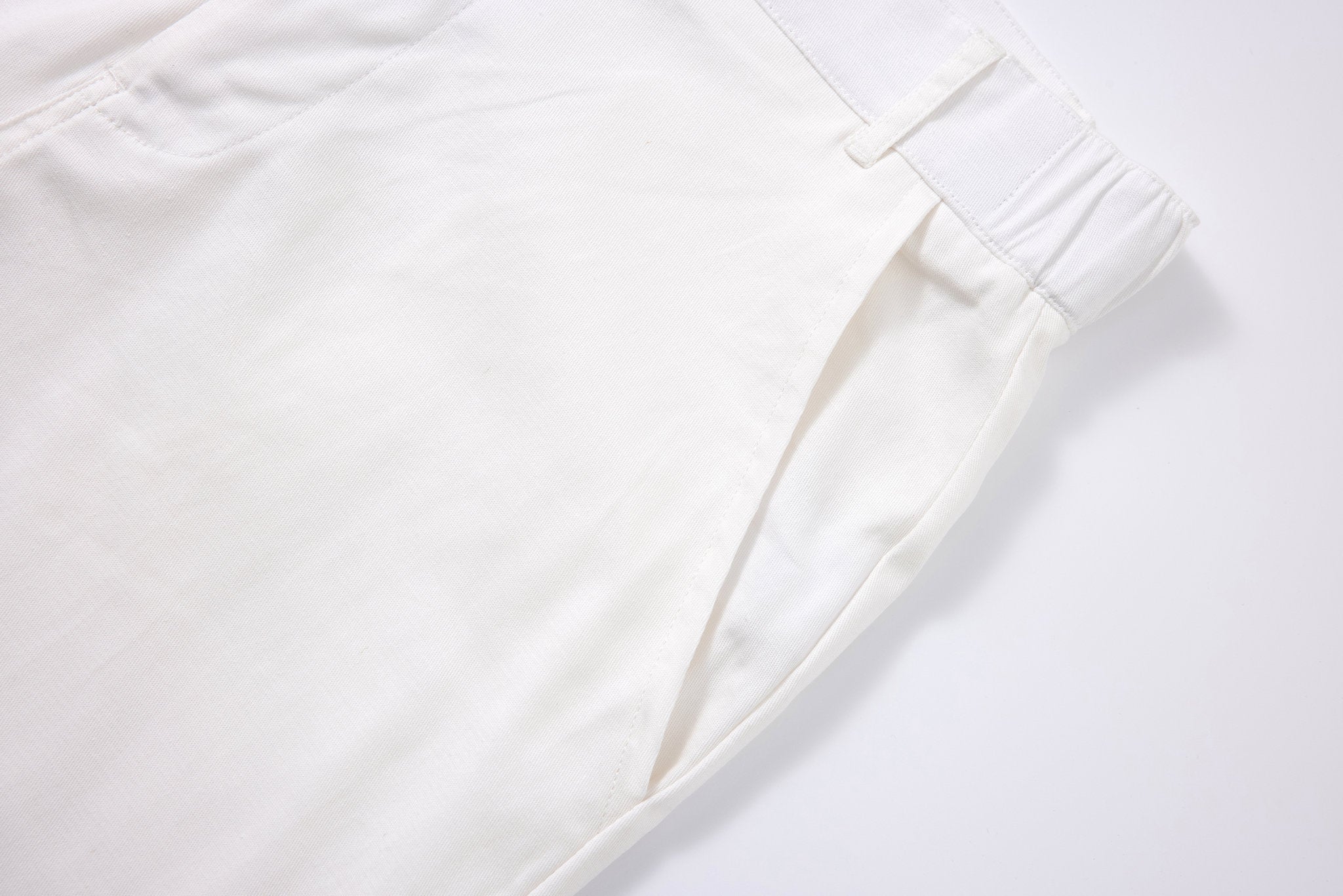 Chino Short-White × polo shirt -Ivory — Combo Look