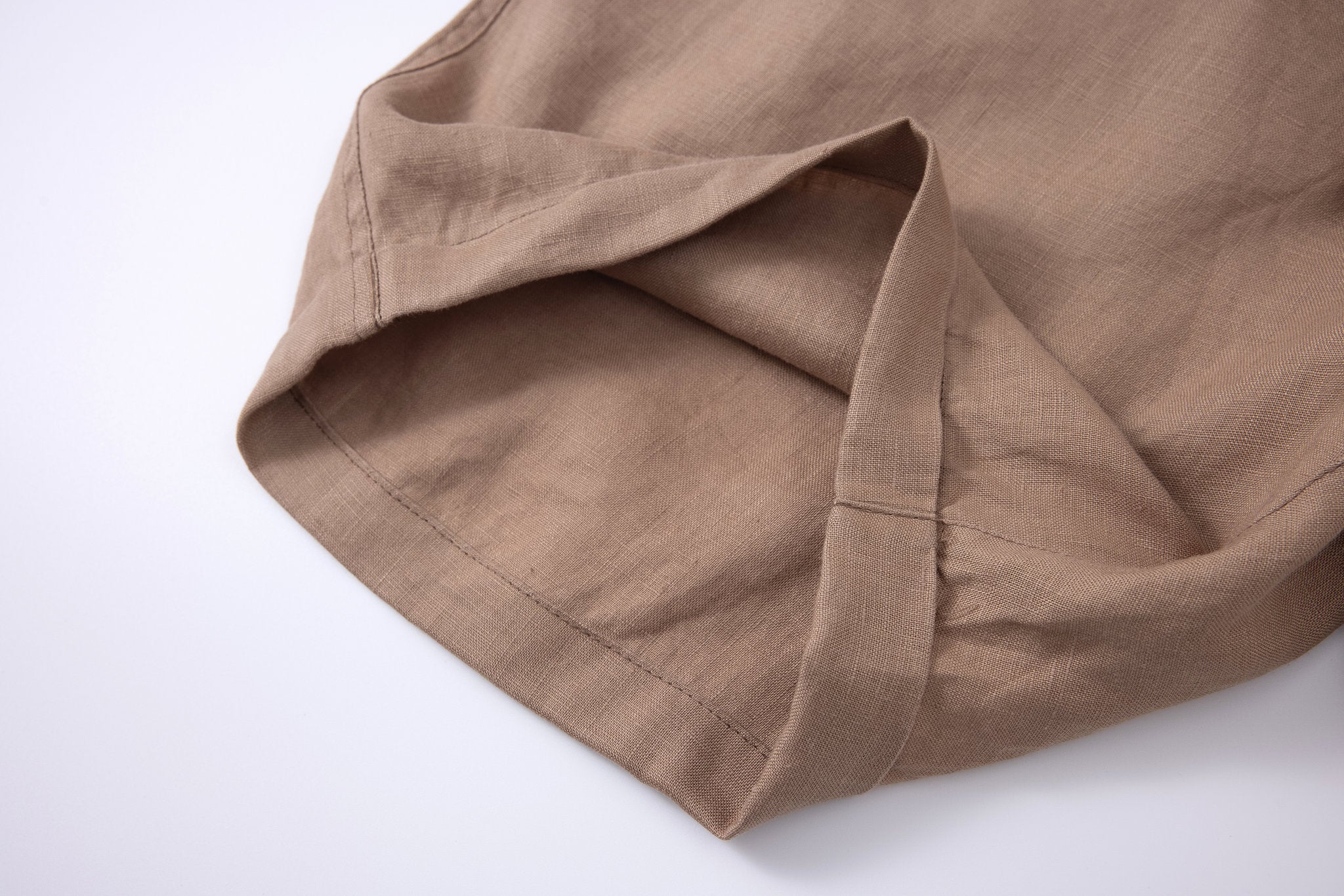 Linen Short-Brown × Linen Short Sleeves-White — Combo Look