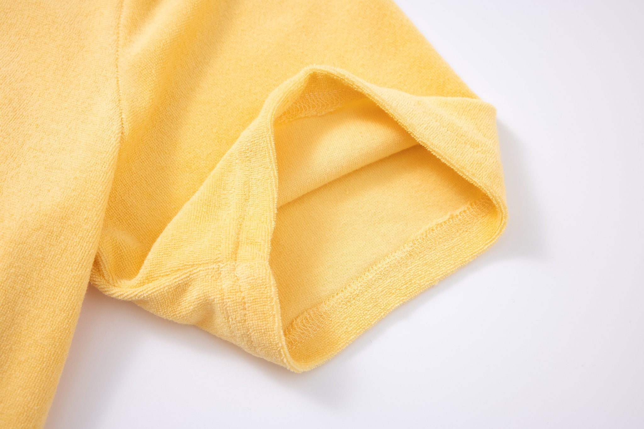 Towel Polo-Yellow × Linen Pants-Beige — Combo Look
