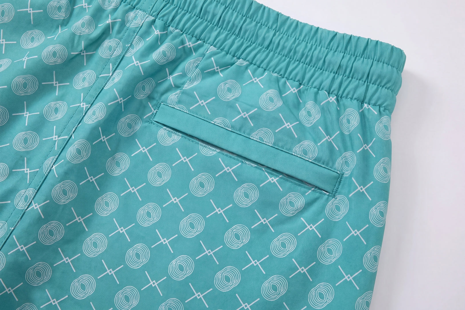 شورت السباحة المميز من Clothivia – تيفاني